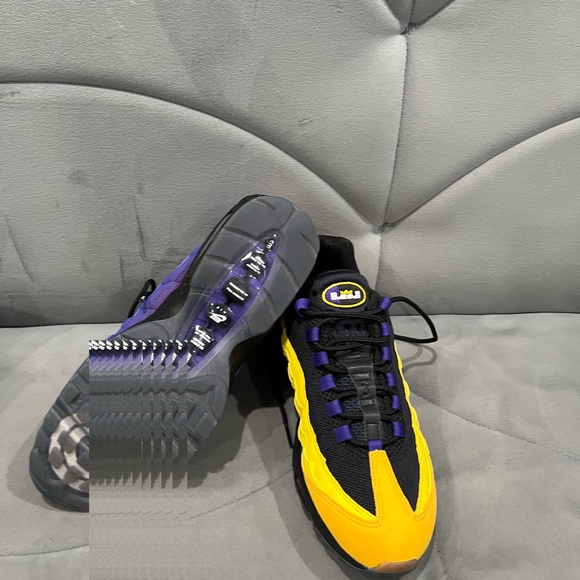 Air Max 95 NRG 'Home Team' LeBron James - Picture 3 of 5